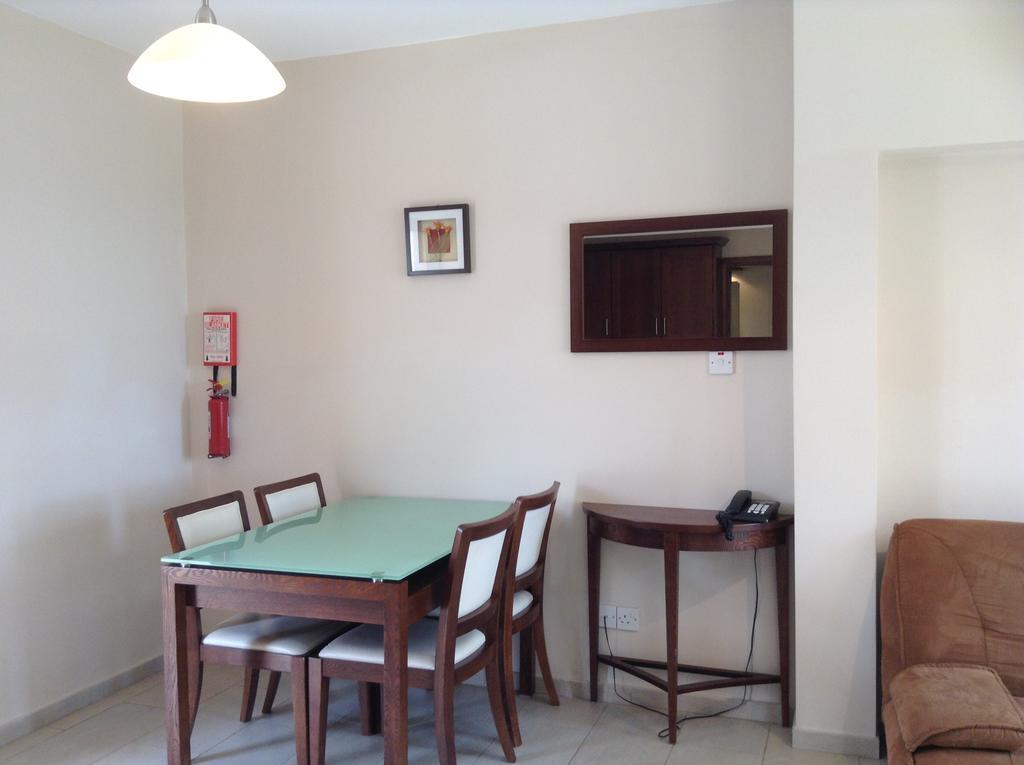 Avillion Holiday Apartments Χλώρακα Δωμάτιο φωτογραφία