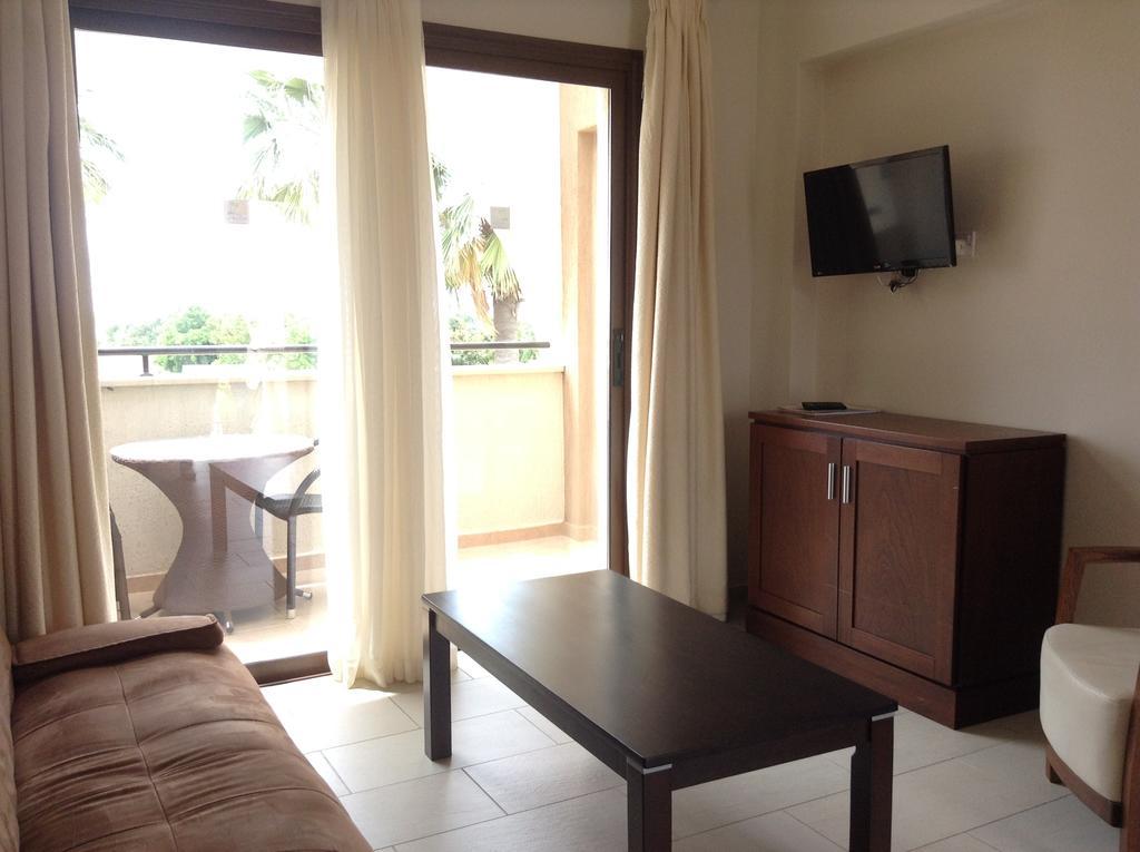 Avillion Holiday Apartments Χλώρακα Εξωτερικό φωτογραφία