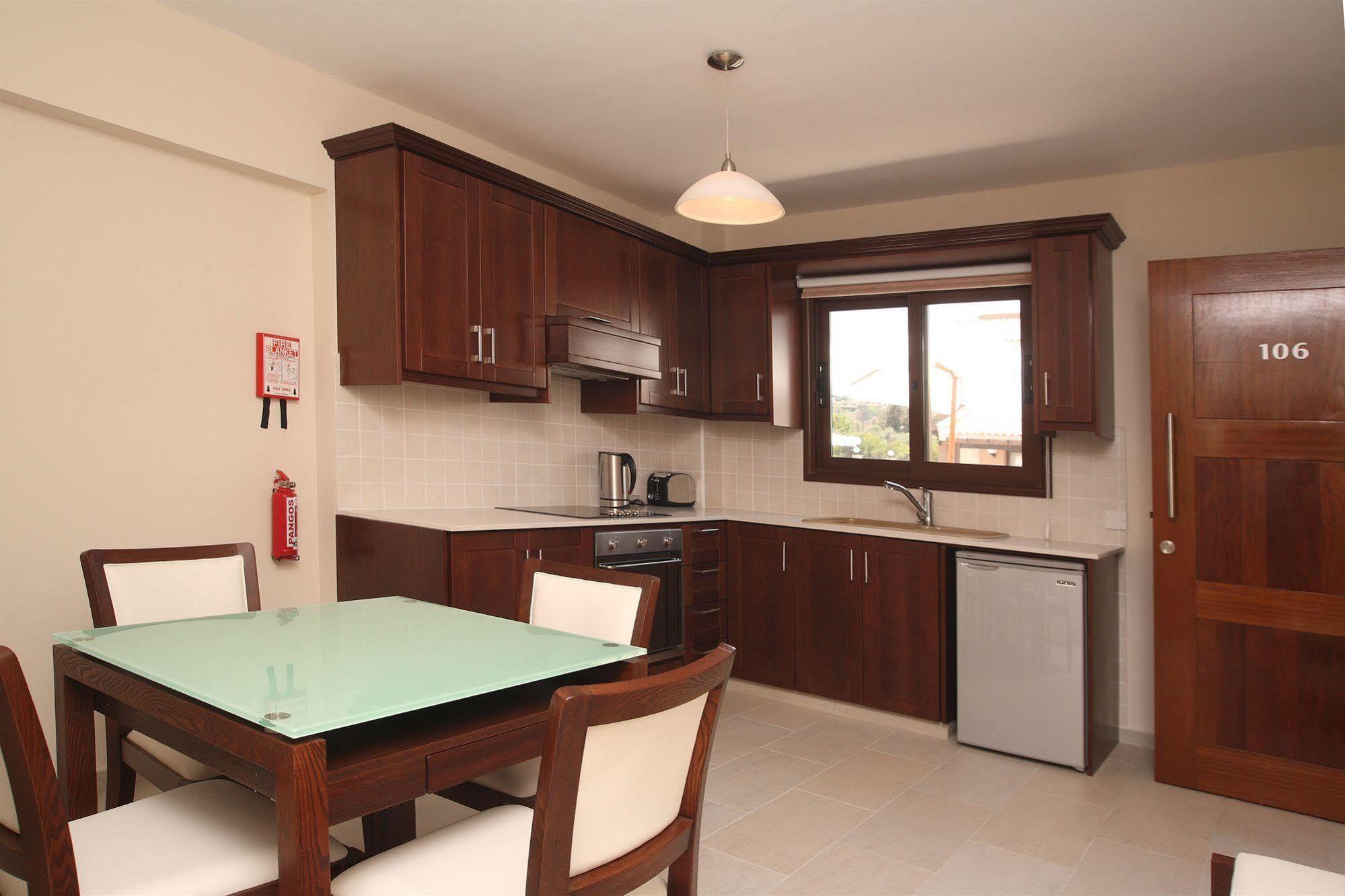 Avillion Holiday Apartments Χλώρακα Εξωτερικό φωτογραφία